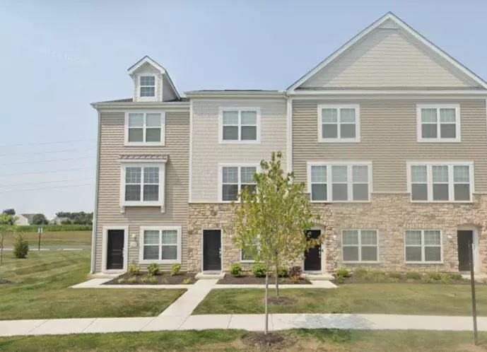 276 Autumn Ridge Circle, Pickerington, OH 43147