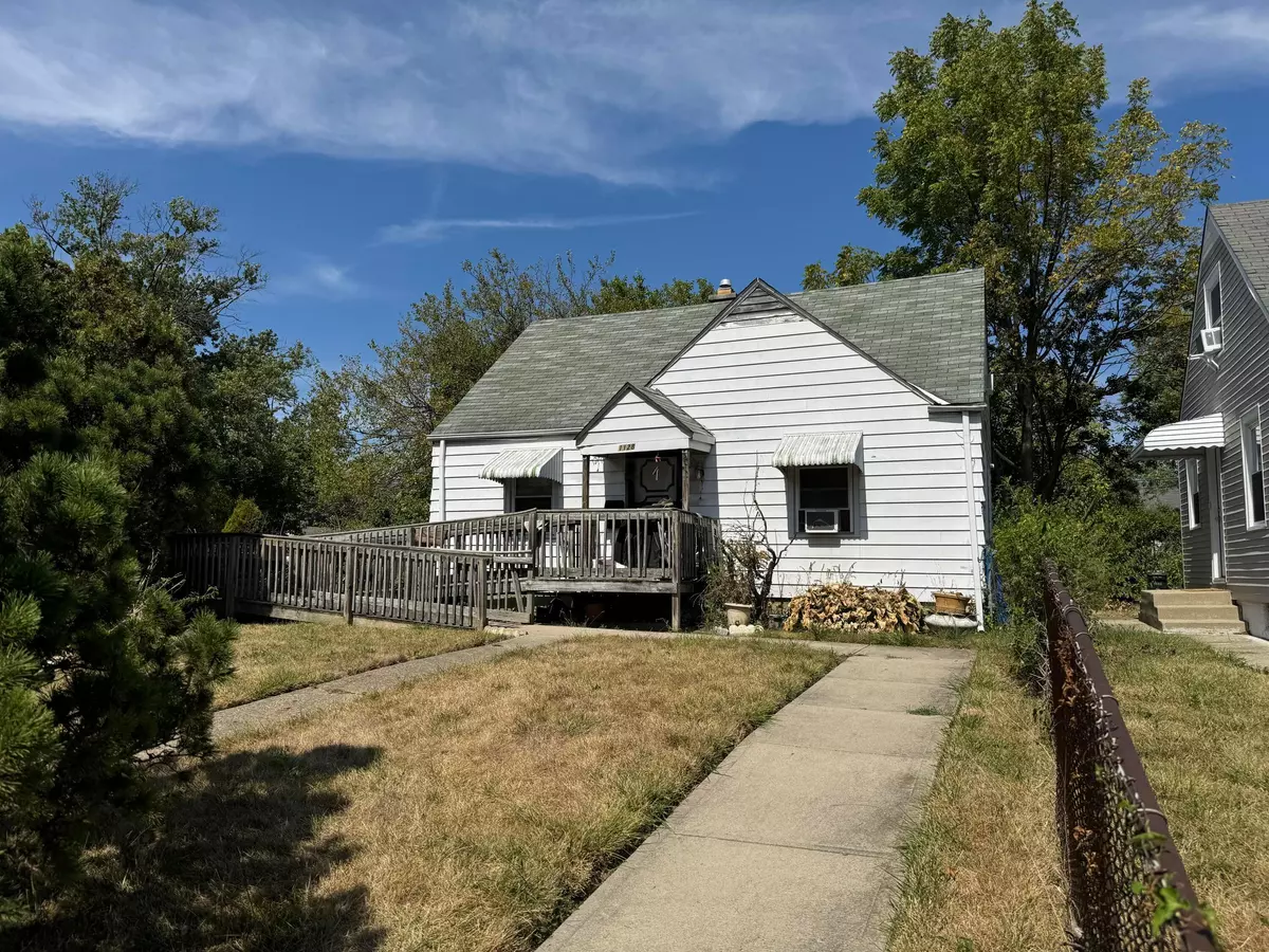 Columbus, OH 43211,1128 E 24th Avenue