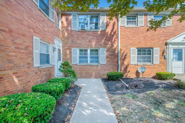 1060 Sells Avenue #L, Columbus, OH 43212