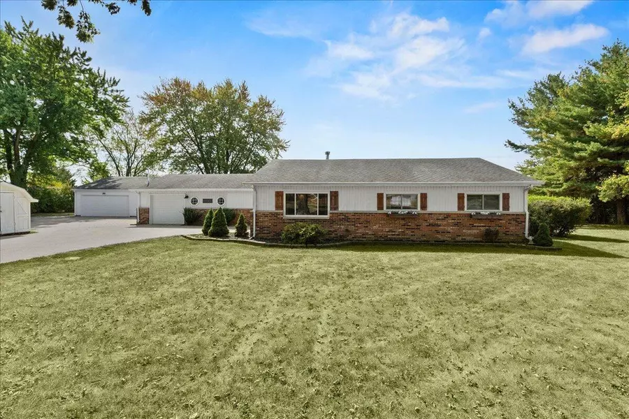 4941 E County Line Road, Springfield, OH 45502