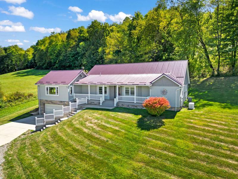 7028 Bill Johns Road, Newcomerstown, OH 43832