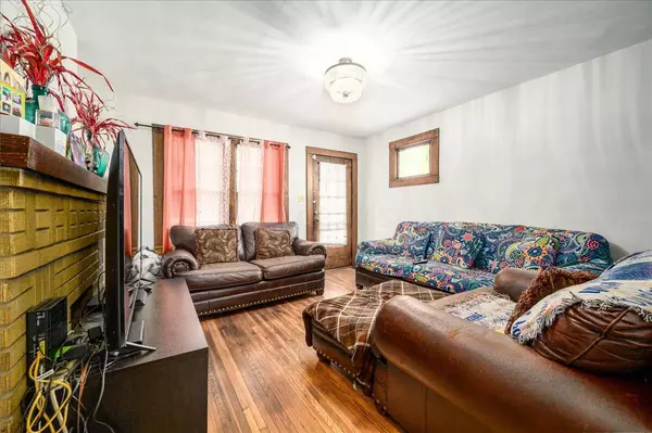 Columbus, OH 43207,212214 E Moler Street