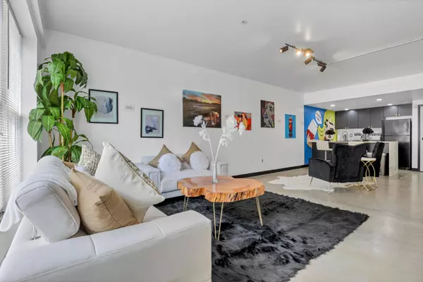 767 N High Street #R208, Columbus, OH 43215