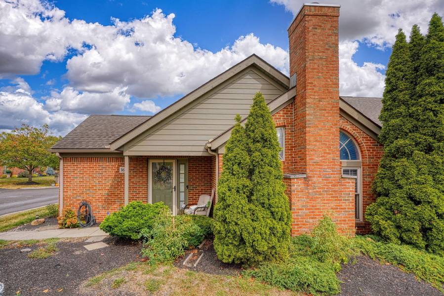 3618 Hunters Crossing Drive, Grove City, OH 43123