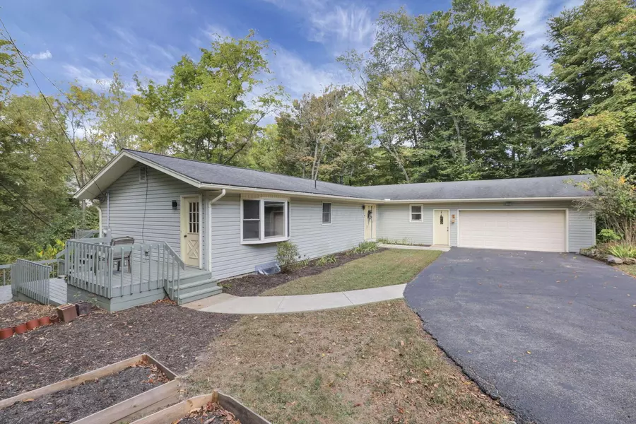 76 Alberry Drive, Granville, OH 43023