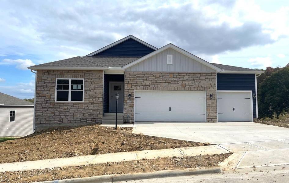 2195 Overlook Way, Newark, OH 43055