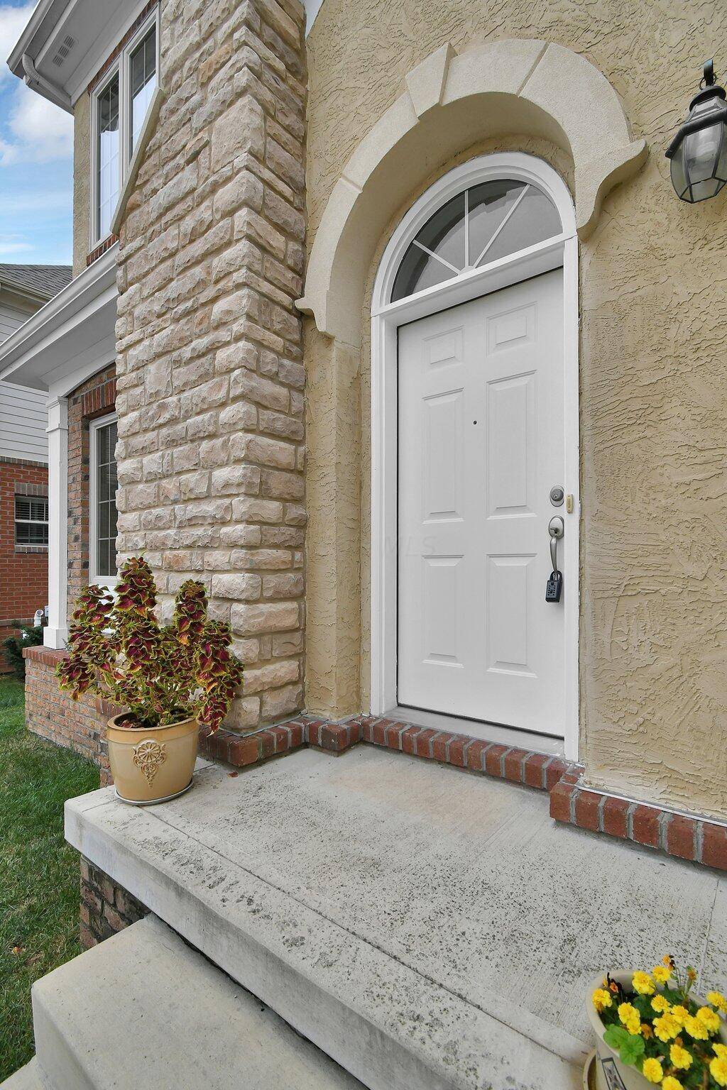Dublin, OH 43016,7959 Oak Meadow Drive