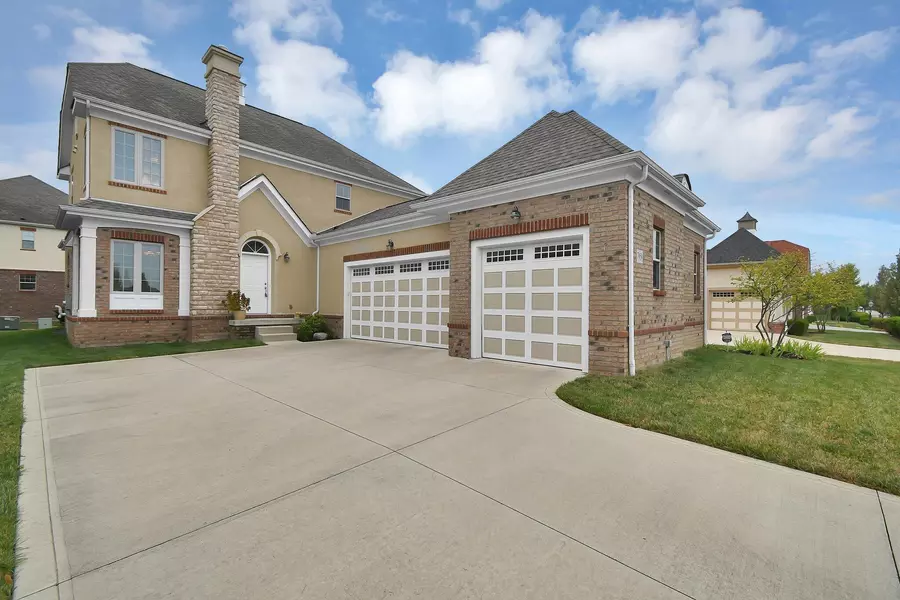 7959 Oak Meadow Drive, Dublin, OH 43016