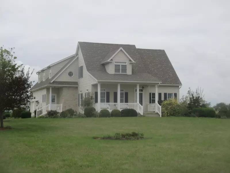 8941 White Oak Road, Mount Sterling, OH 43143