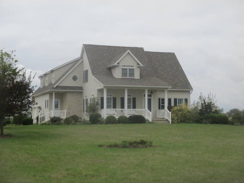 8941 White Oak Road, Mount Sterling, OH 43143