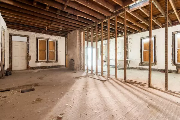 Columbus, OH 43222,775 Bellows Avenue