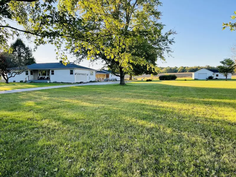 17863 Coshocton Road, Mount Vernon, OH 43050