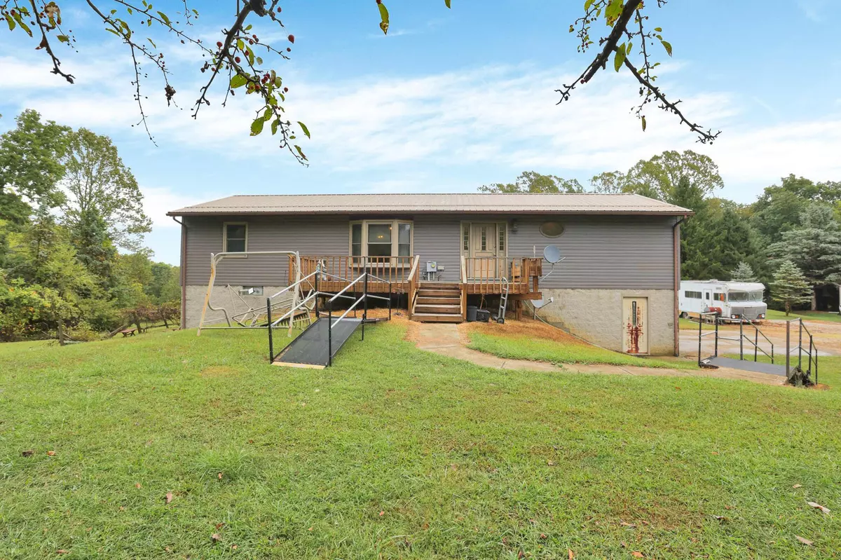 Amanda, OH 43102,12148 Middlefork Road