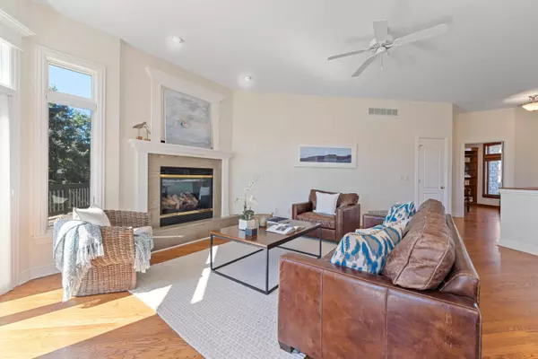 Columbus, OH 43204,1879 Lake Shore Drive