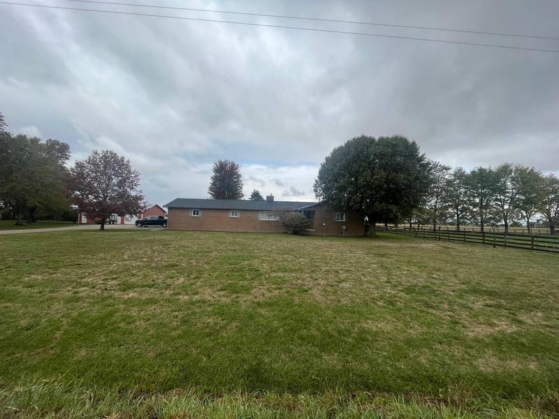 11520 State Route 56, Mount Sterling, OH 43143