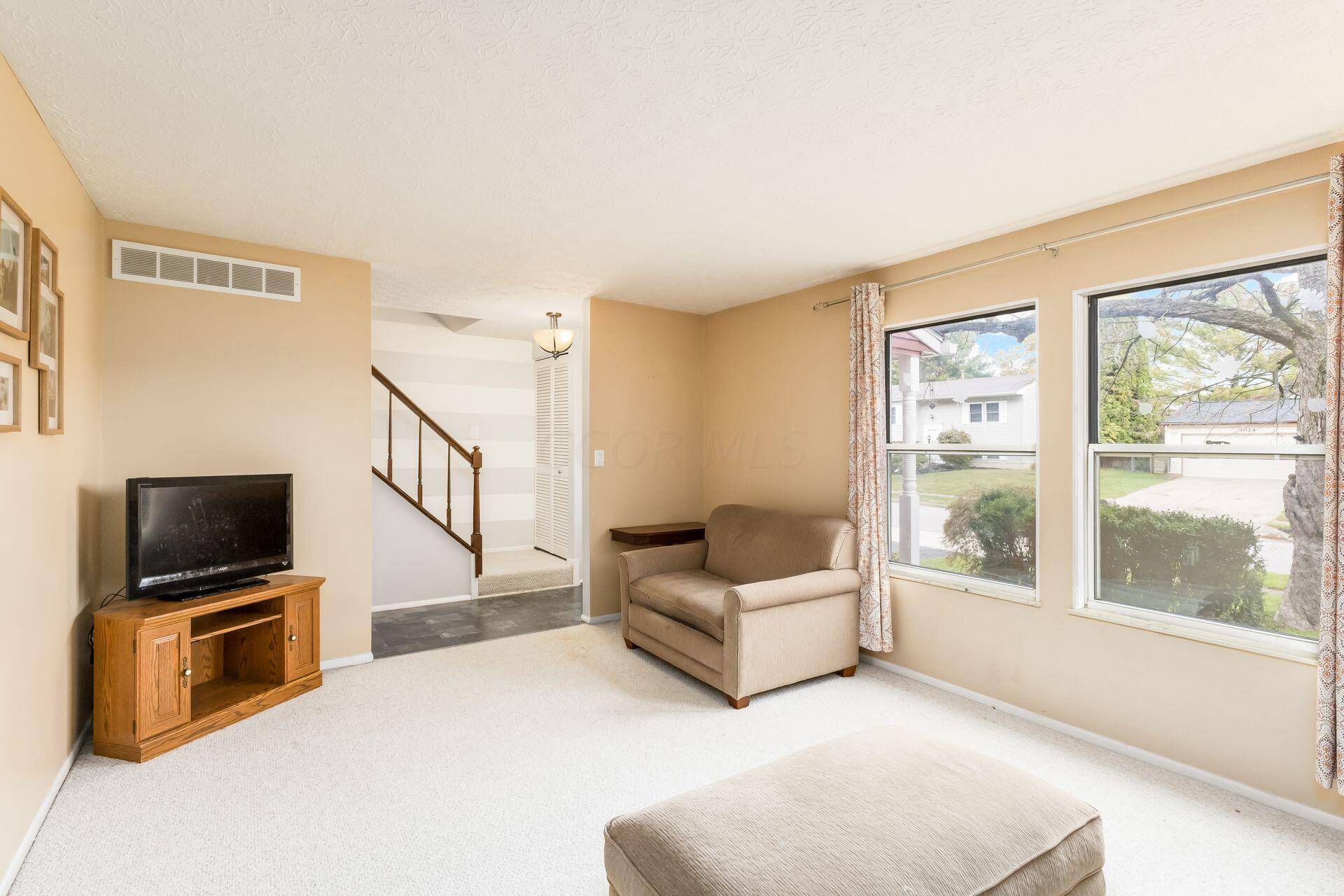 Columbus, OH 43230,4017 Blueberry Hollow Road