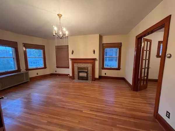Lancaster, OH 43130,324 E Main Street