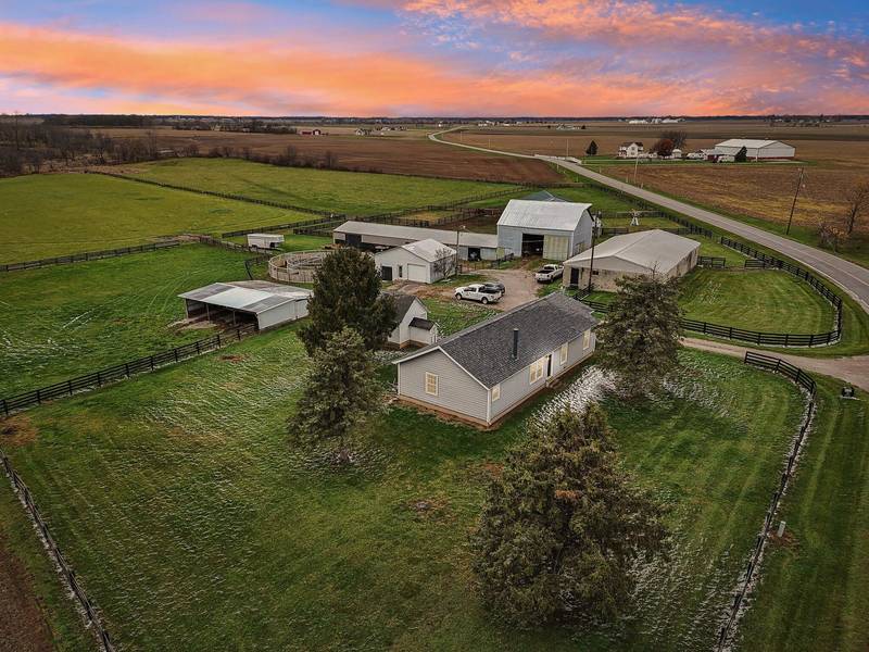 13810 Yankeetown Chenoweth Road, Mount Sterling, OH 43143
