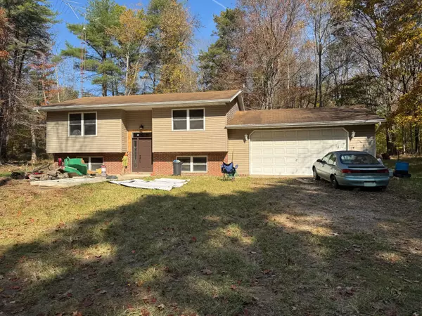 36482 Geiger Road, Logan, OH 43138