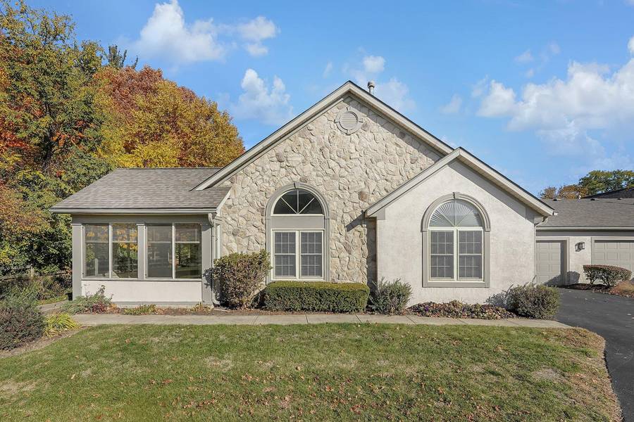 8498 Stonewoods Lane, Powell, OH 43065