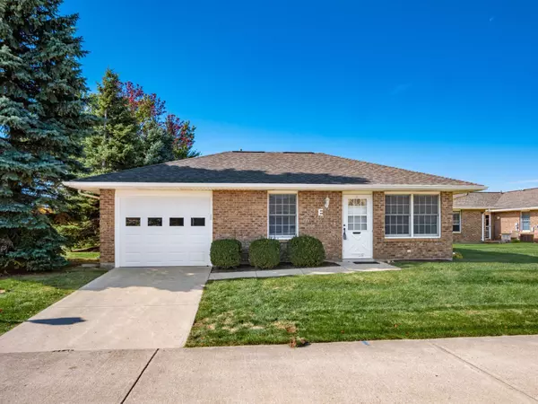 301 Buckingham Drive #301-E, London, OH 43140