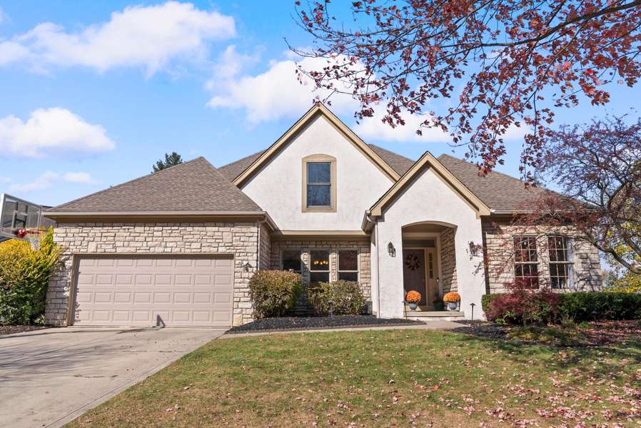 6370 Angeles Drive, Dublin, OH 43016