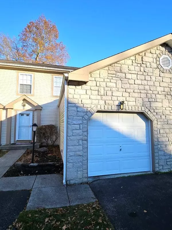 Pataskala, OH 43062,975 Sara Court
