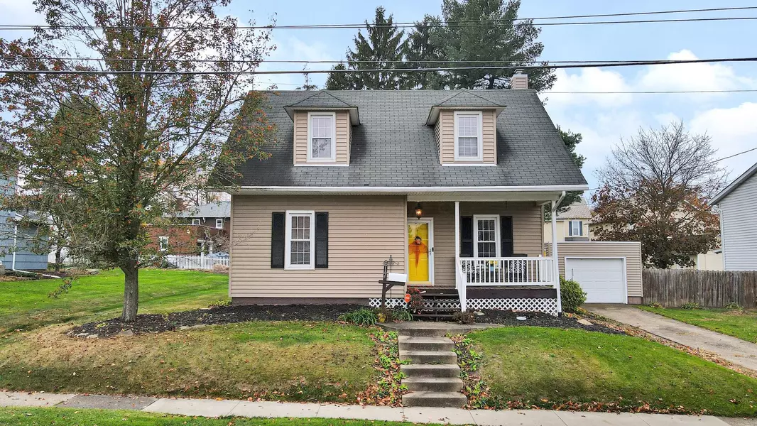 617 S Walnut Street, Orrville, OH 44667