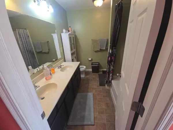 Groveport, OH 43125,5775 Little Red Rover Street