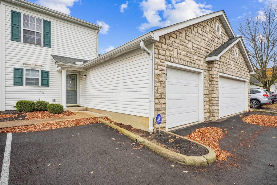 6749 Hamler Drive #30D, Canal Winchester, OH 43110