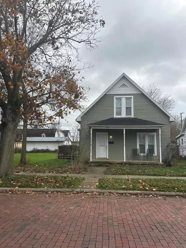 906 W Chestnut Street, Mount Vernon, OH 43050