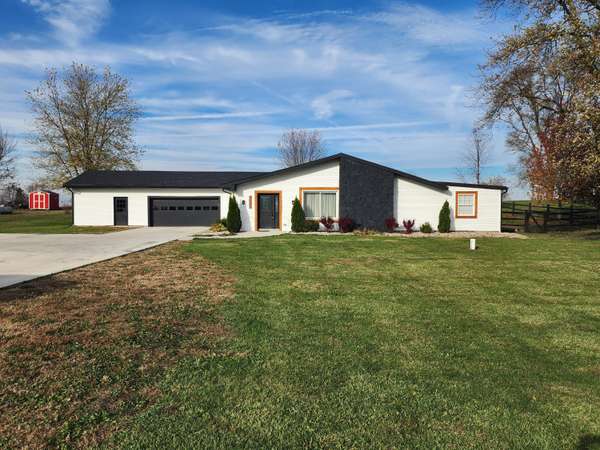 1600 County Road 11, Bellefontaine, OH 43311