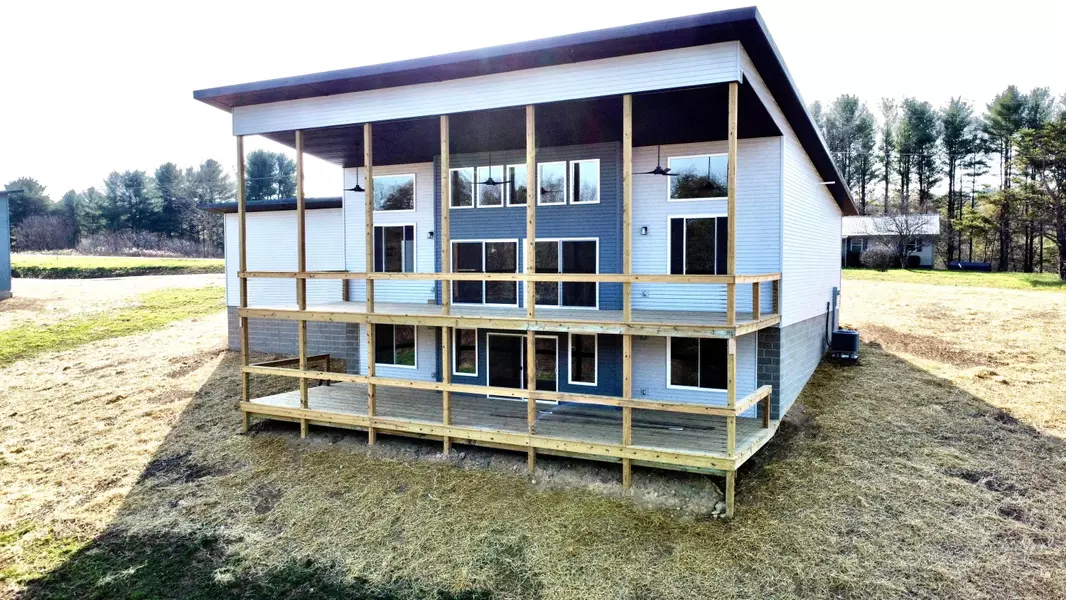 8056 Pleasantview Road, Bremen, OH 43107