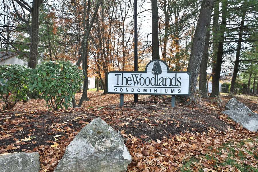 2688 Woodland Trail Drive #9, Columbus, OH 43231