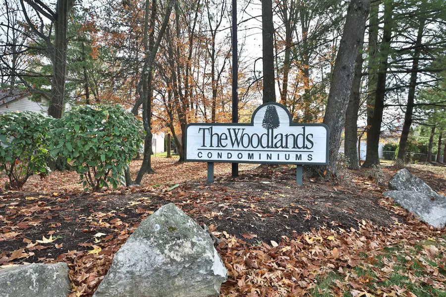 2688 Woodland Trail Drive #9, Columbus, OH 43231