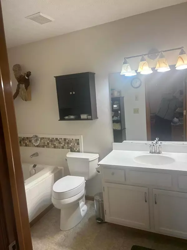 Reynoldsburg, OH 43068,1193 Starlight Drive