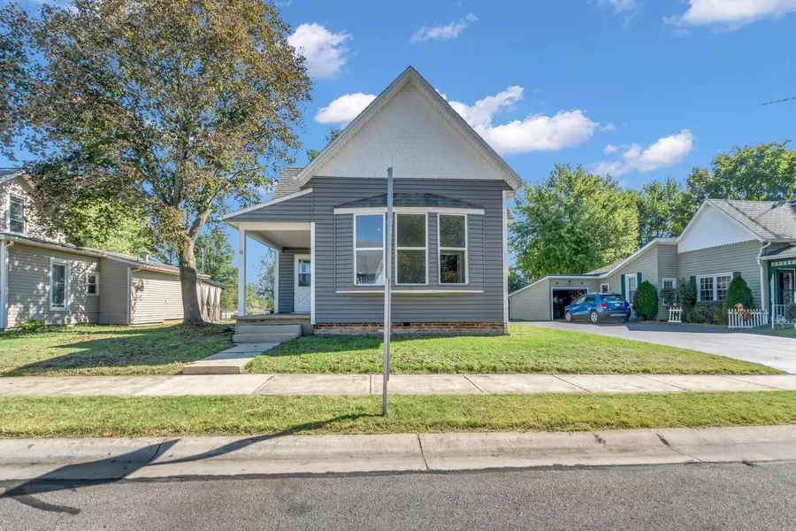 8 Davis Street, Jamestown, OH 45335