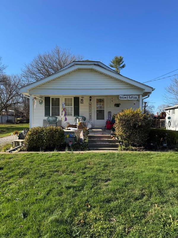 969 Adams Avenue, Logan, OH 43138