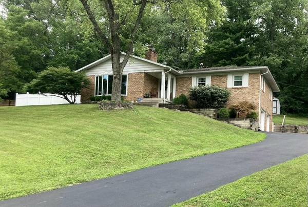 1739 Winding Trail, Springfield, OH 45503