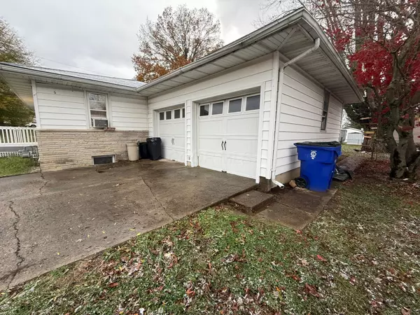 Chillicothe, OH 45601,465 Willow Lane