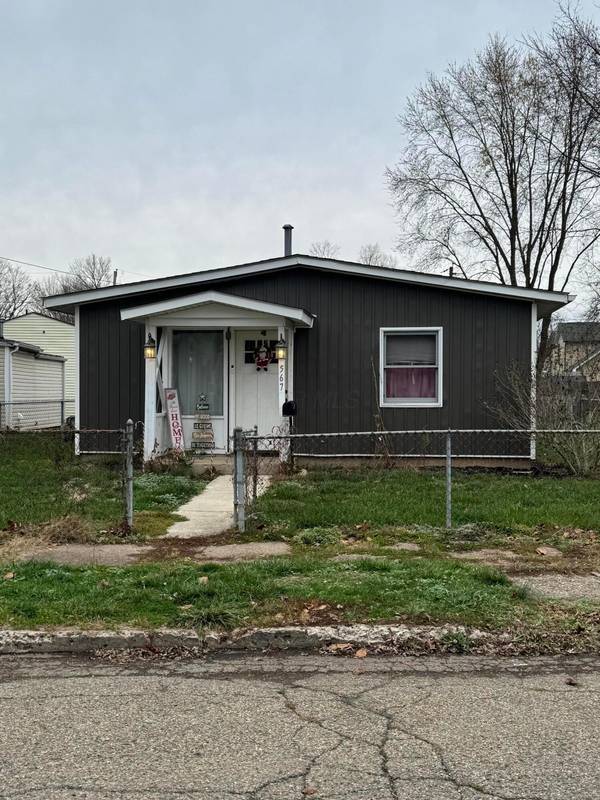 567 E Locust Street, Lancaster, OH 43130