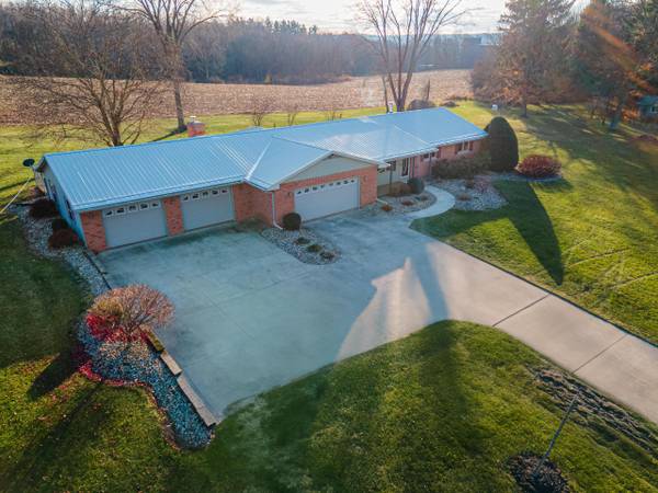 1215 Orchard Park Road, Lexington, OH 44904