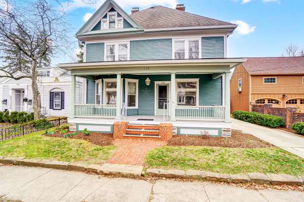 128 S Cherry Street, Granville, OH 43023