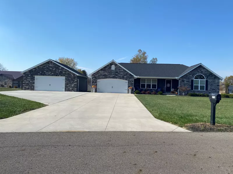 2710 Old Glory Drive, Zanesville, OH 43701