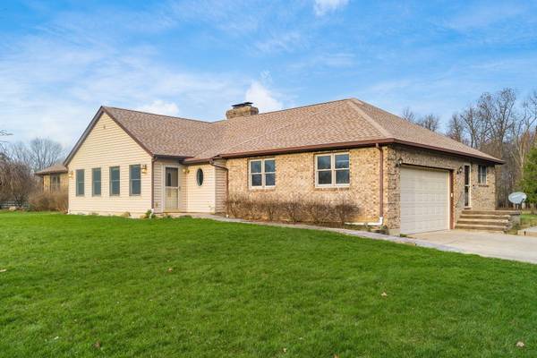 2295 Olmstead Road, West Jefferson, OH 43162