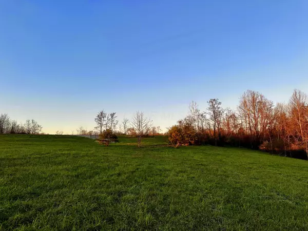 7408 Dutch Ridge Rd #(Tract 3 at Dutch Ridge), New Straitsville, OH 43766