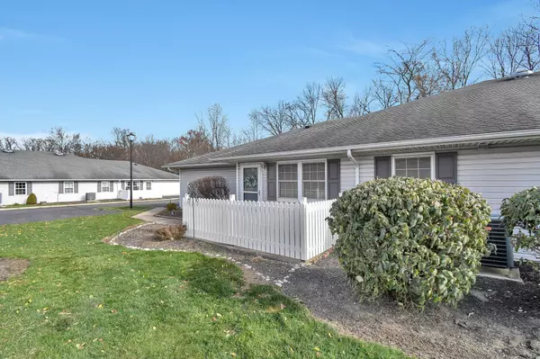 Columbus, OH 43228,4373 Greystone Village Drive #15B