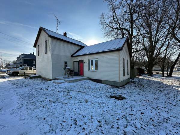 187 W Neff Street, Morral, OH 43337