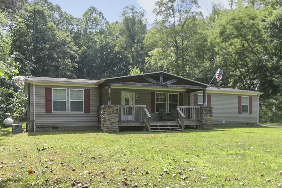 8025 Scenic Road, Corning, OH 43730