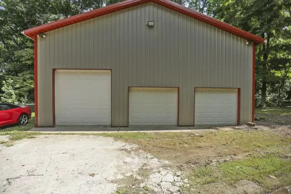 Corning, OH 43730,8025 Scenic Road